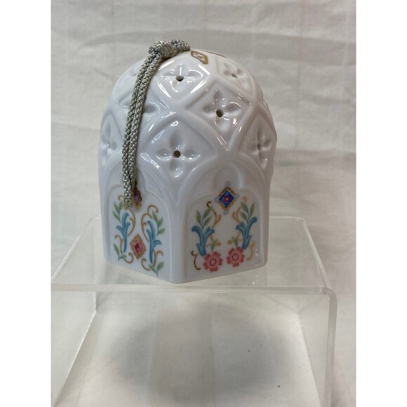 Prestige Place Venetian Collection Porcelain Hanging Potpourri Scent Holder - Picture 4 of 9